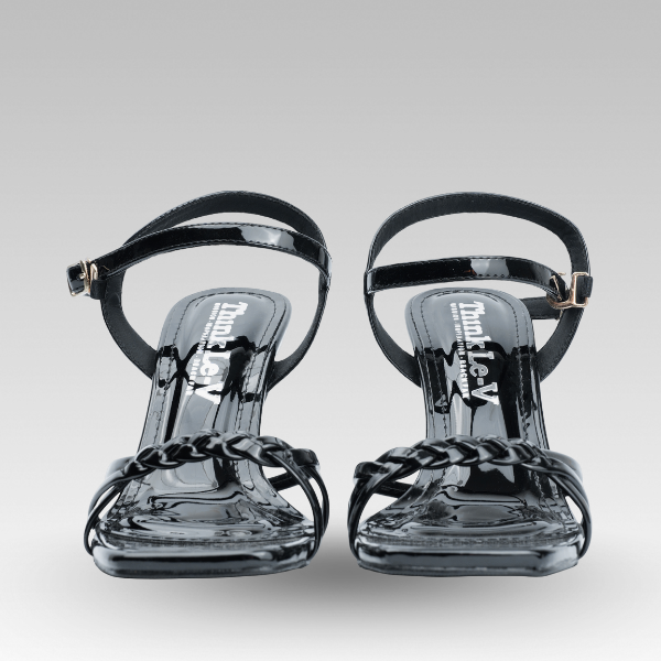 Sandal cao gót quai mảnh phối xích trang trí – Đen bóng thời thượng | Think Le-V