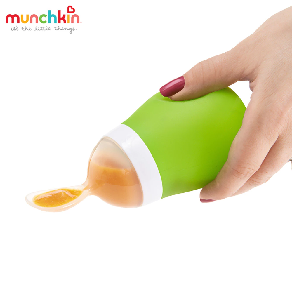 Bình thìa ăn dặm Munchkin 150ml (màu ngẫu nhiên)