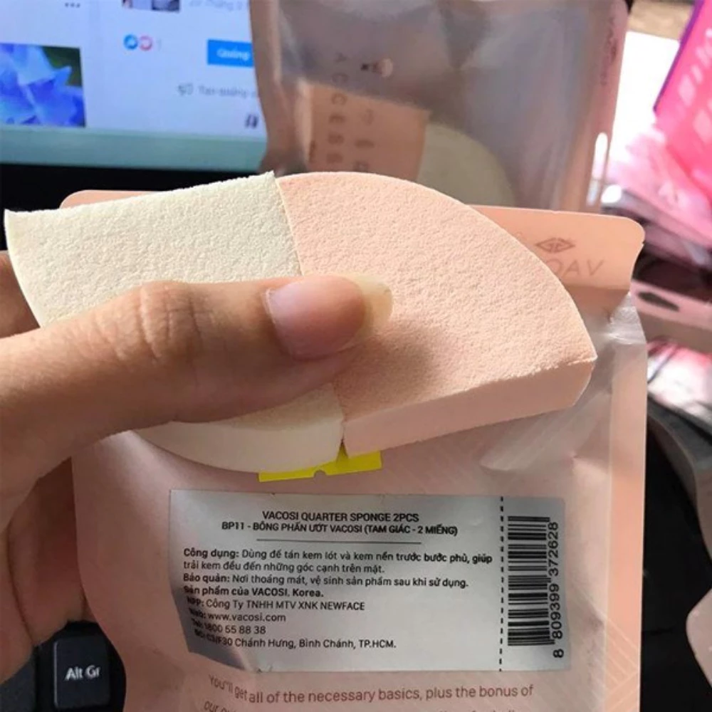 Bông phấn ướt Vacosi tam giác vuông BP11 2 miếng
