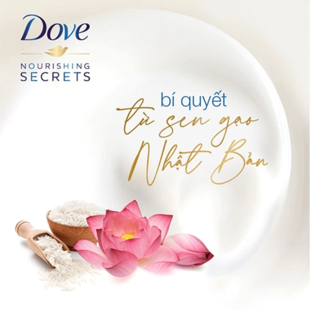 Dầu gội Dove óng mềm tự nhiên 640g