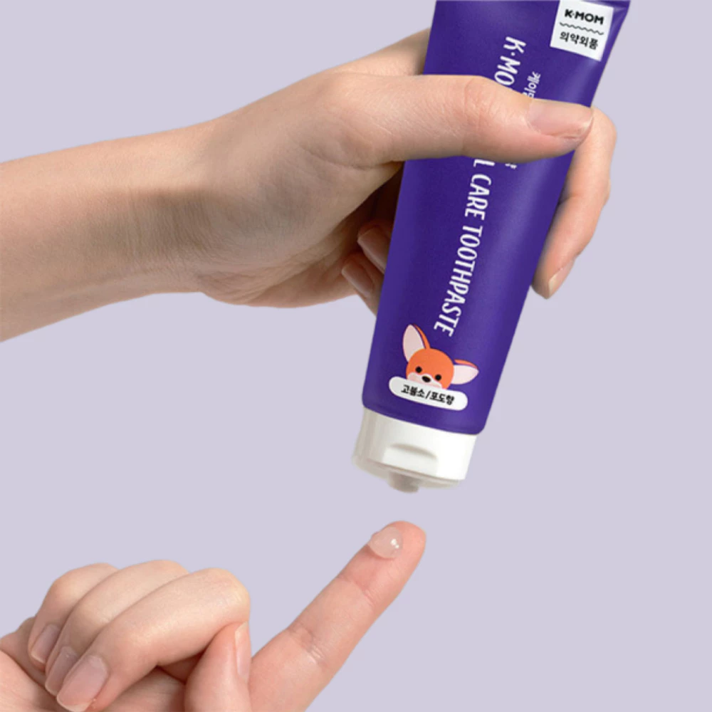 Kem đánh răng trẻ em ít flouride K-Mom 3-8 tuổi vị nho (50g)