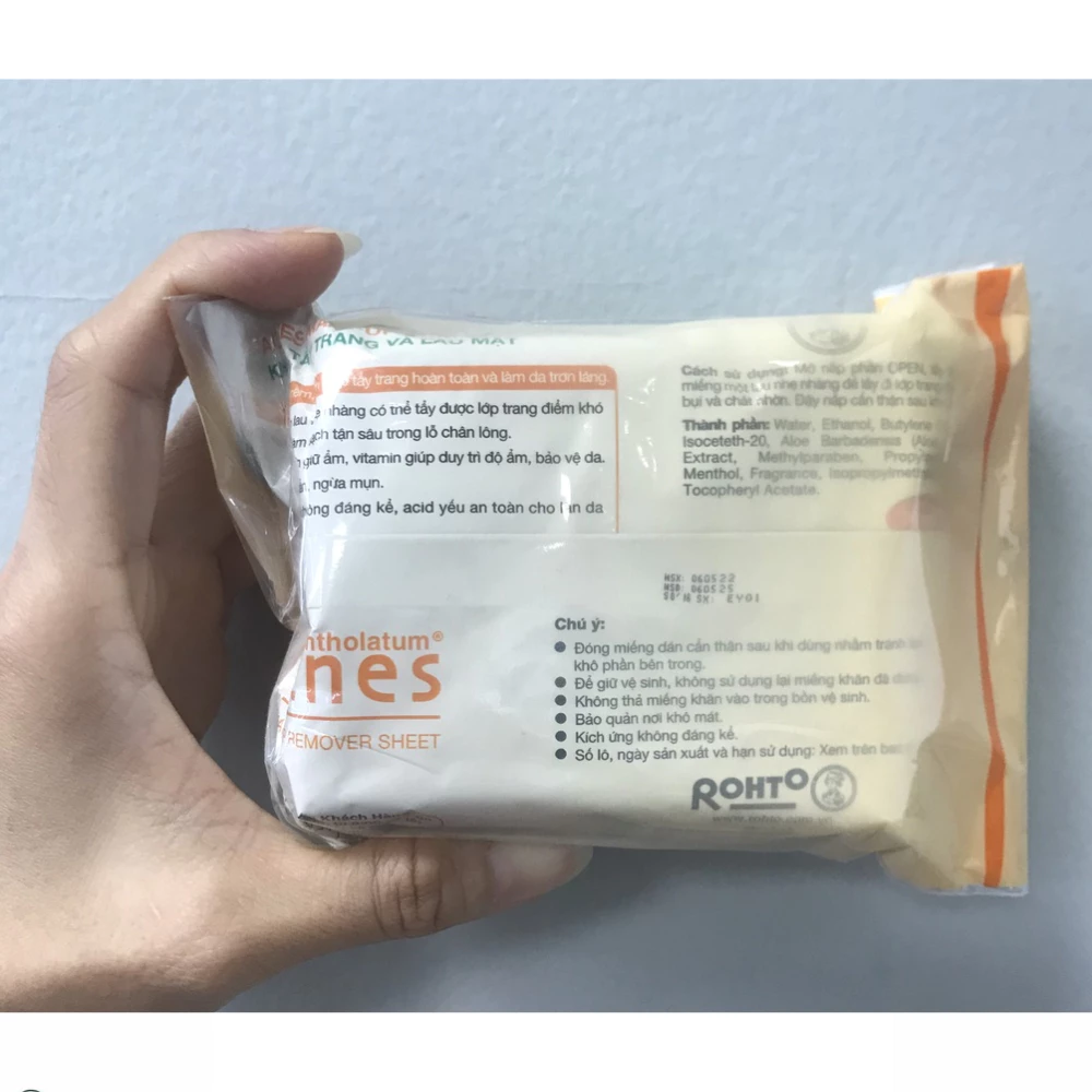 Khăn giấy tẩy trang Acnes 20 miếng