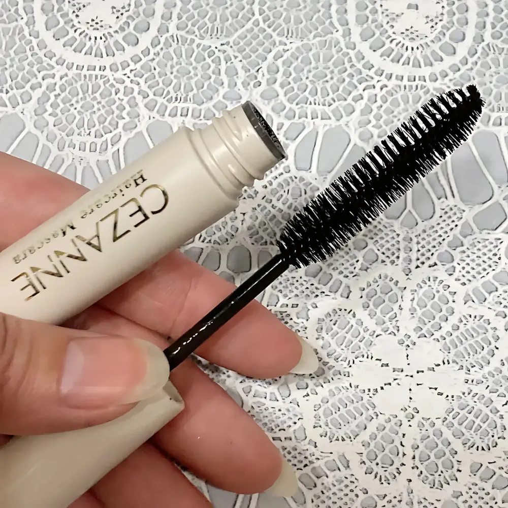 Mascara định hình tóc Cezanne