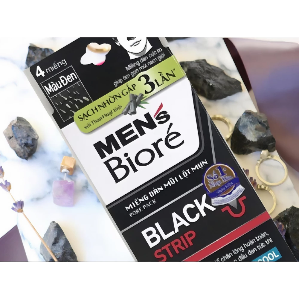 Miếng dán mũi lột mụn Bioré than hoạt tính/mát lạnh cho nam 4 miếng