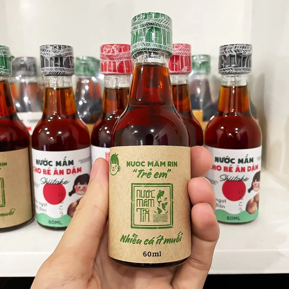 Nước mắm Tĩn ăn dặm cho bé 42°N chai 60ml (từ 6 tháng)