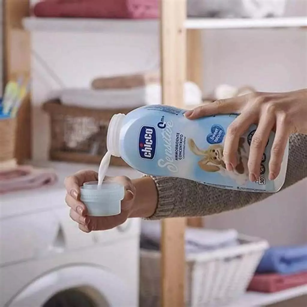Nước xả vải Chicco 0M+ cho da nhạy cảm (750ml)
