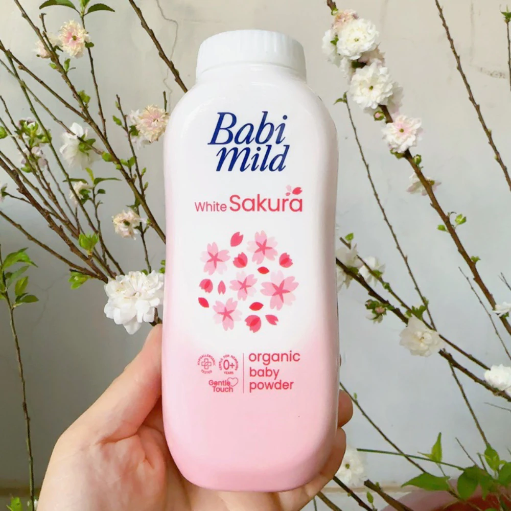 Phấn thơm dưỡng ẩm cho bé Babi Mild Pure Natural/White Sakura 180g