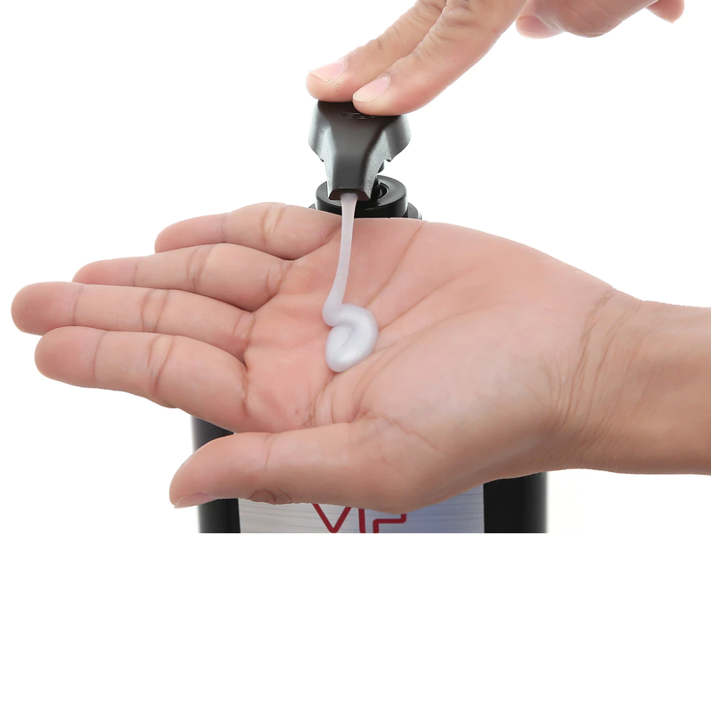 Tắm gội 2 trong 1 Romano Vip hương Passion 650g