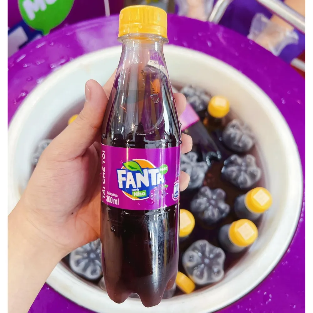 Thùng 24 chai nước ngọt Fanta nho 300ml