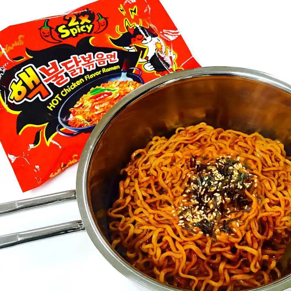 Thùng 40 gói mì khô gà cực cay Samyang 140g