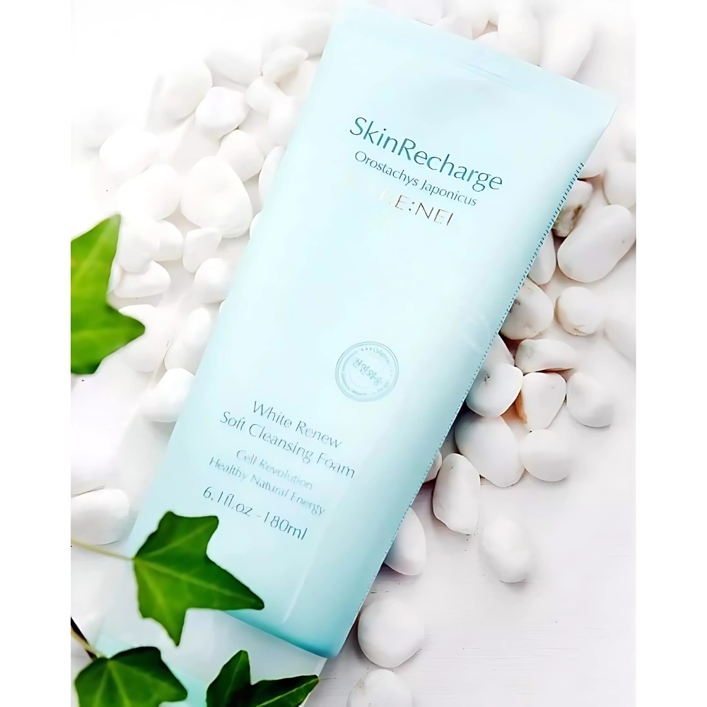 Sữa rửa mặt Care:Nel White Renew Soft làm sạch da, dưỡng ẩm, ngừa mụn 180ml