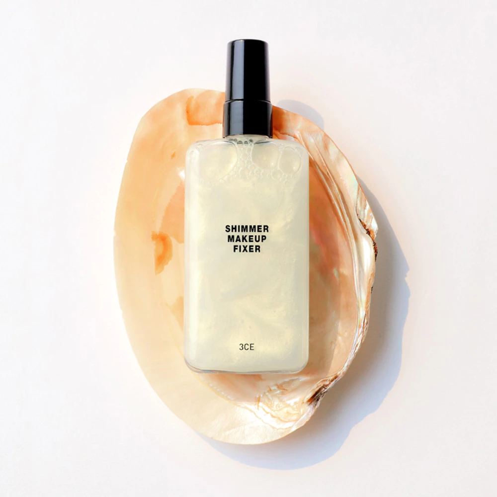 Xịt khoá makeup 3CE có nhũ tạo hiệu ứng nền căng bóng 95ml