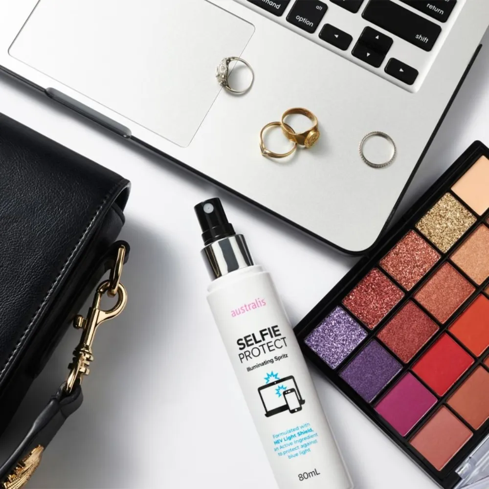 Xịt khóa makeup Australis chống tia sáng xanh 80ml