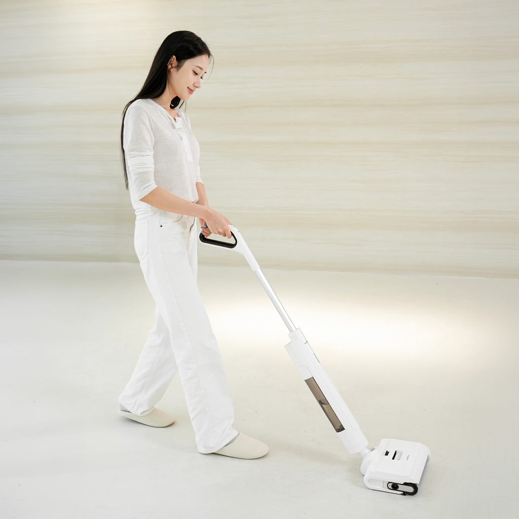 Máy lau nhà hút bụi không dây, tự làm sạch thông minh