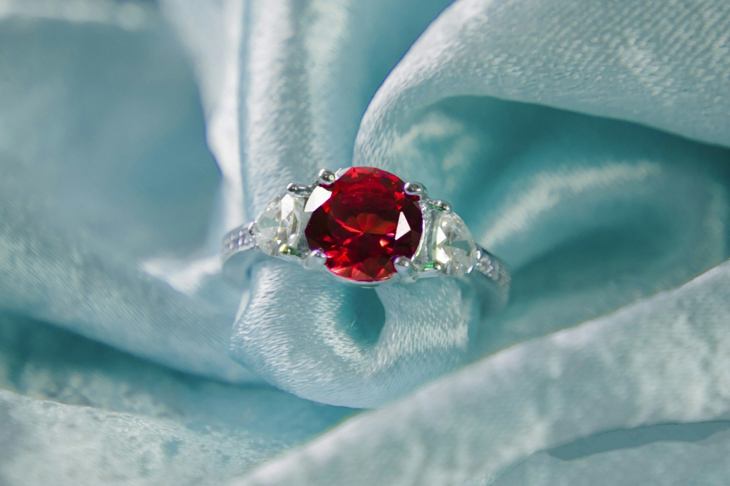 Nhẫn ruby