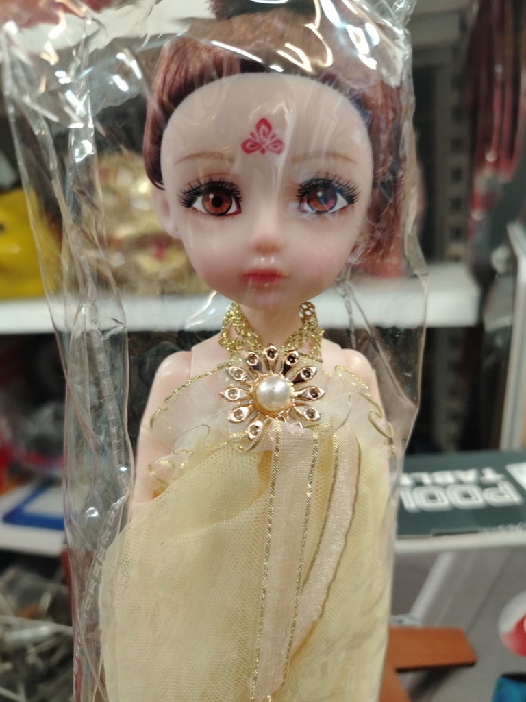 Búp bê lẻ