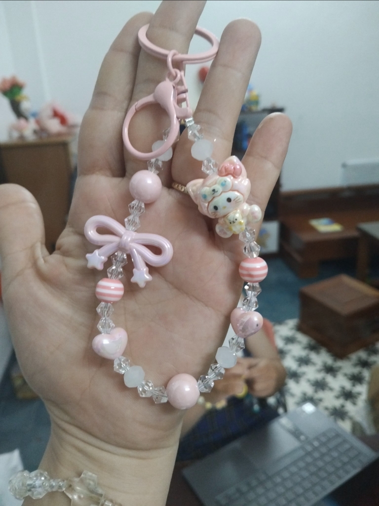 Móc treo điện thoại
