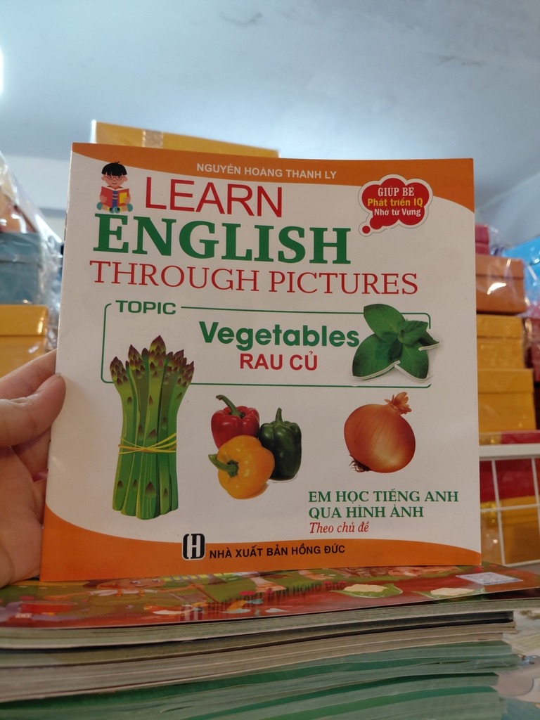 Em học Tiếng Anh qua hình ảnh