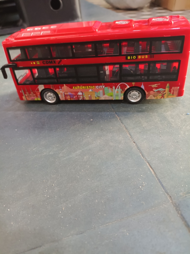 Xe Bus
