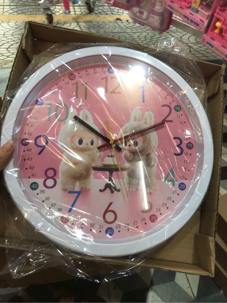 Đồng hồ treo tường