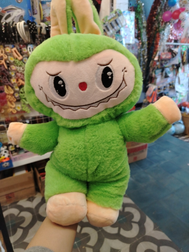 Thú bông labubu