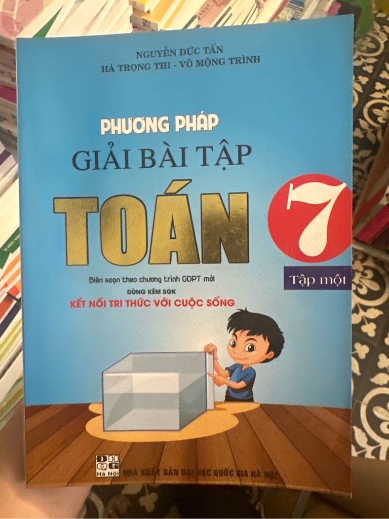 Sách tham khảo Lớp 7