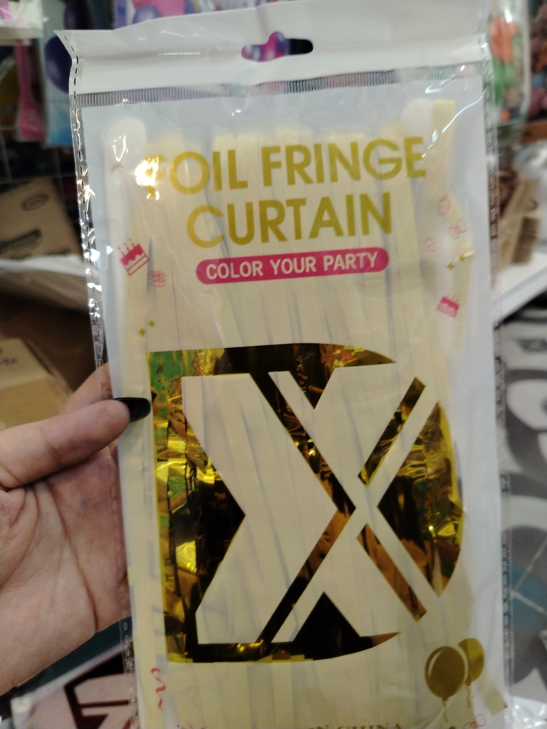 Rèm trang trí sinh nhật