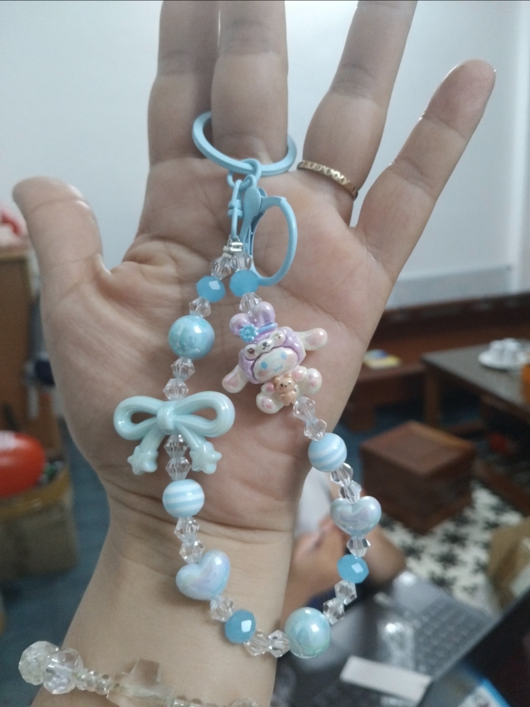 Móc treo điện thoại