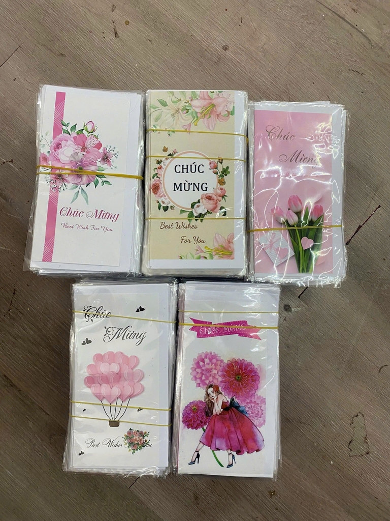 Thiệp to gắn bó hoa + cây găm 20/11