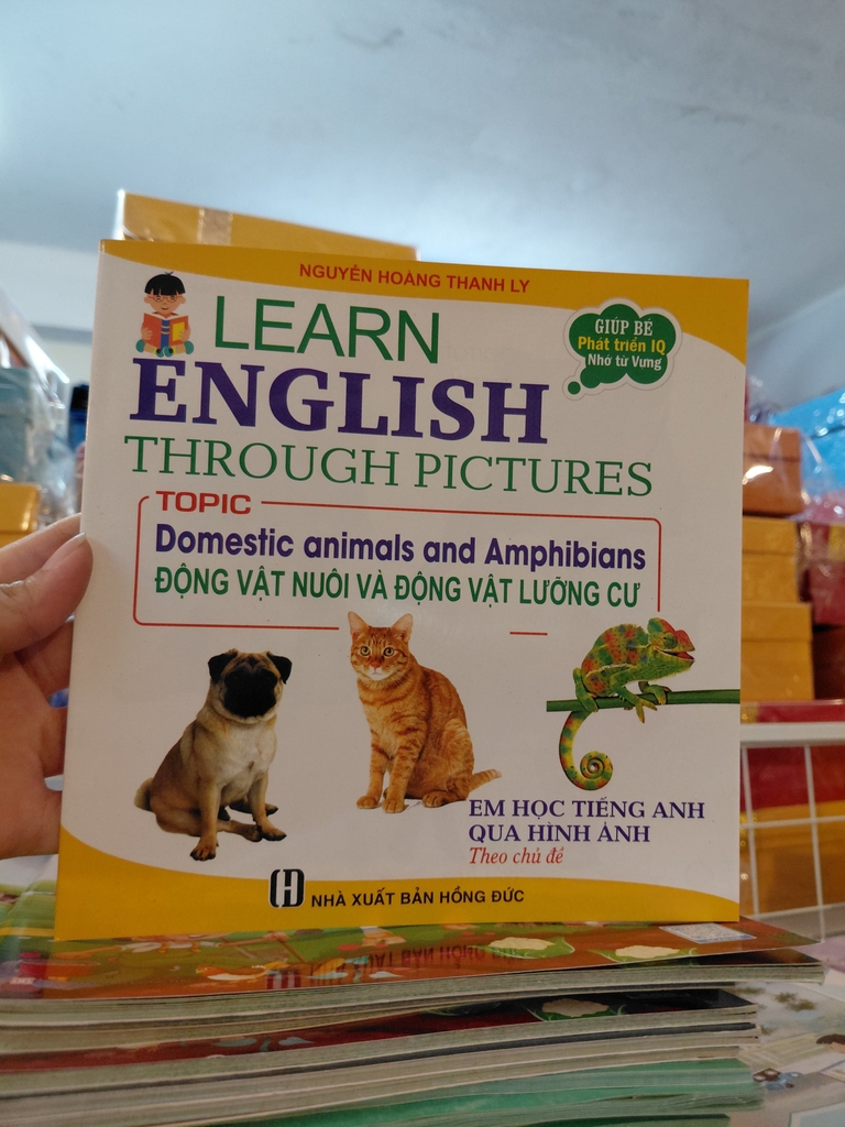 Em học Tiếng Anh qua hình ảnh