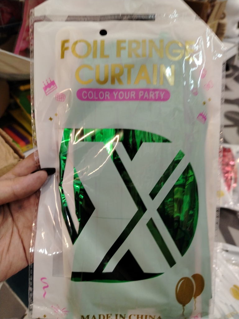 Rèm trang trí sinh nhật