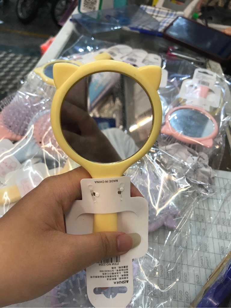 Lược kiểu kèm gương