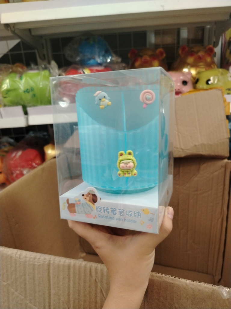 Cắm bút để bàn xoay 360 độ