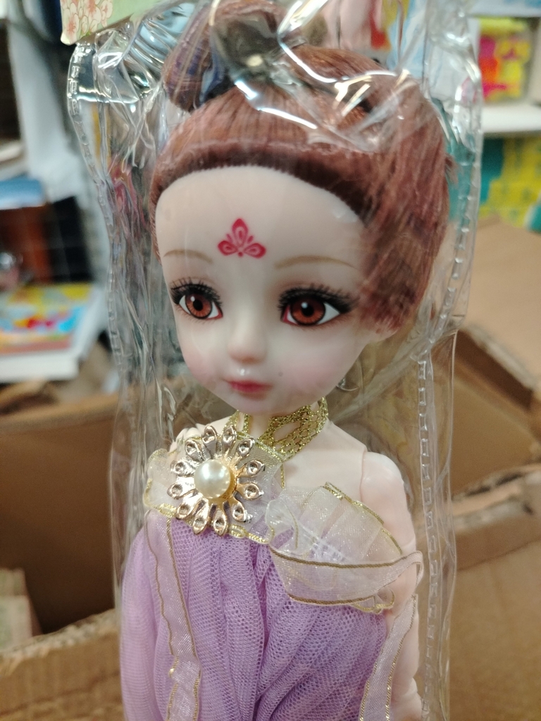Búp bê lẻ
