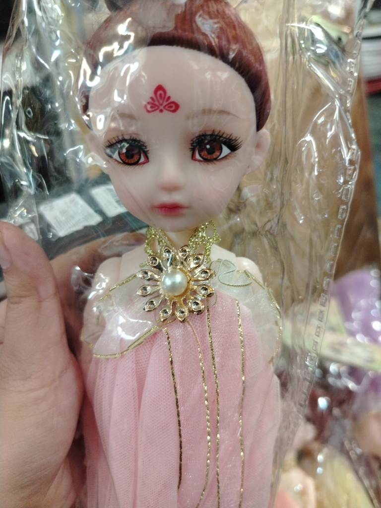 Búp bê lẻ