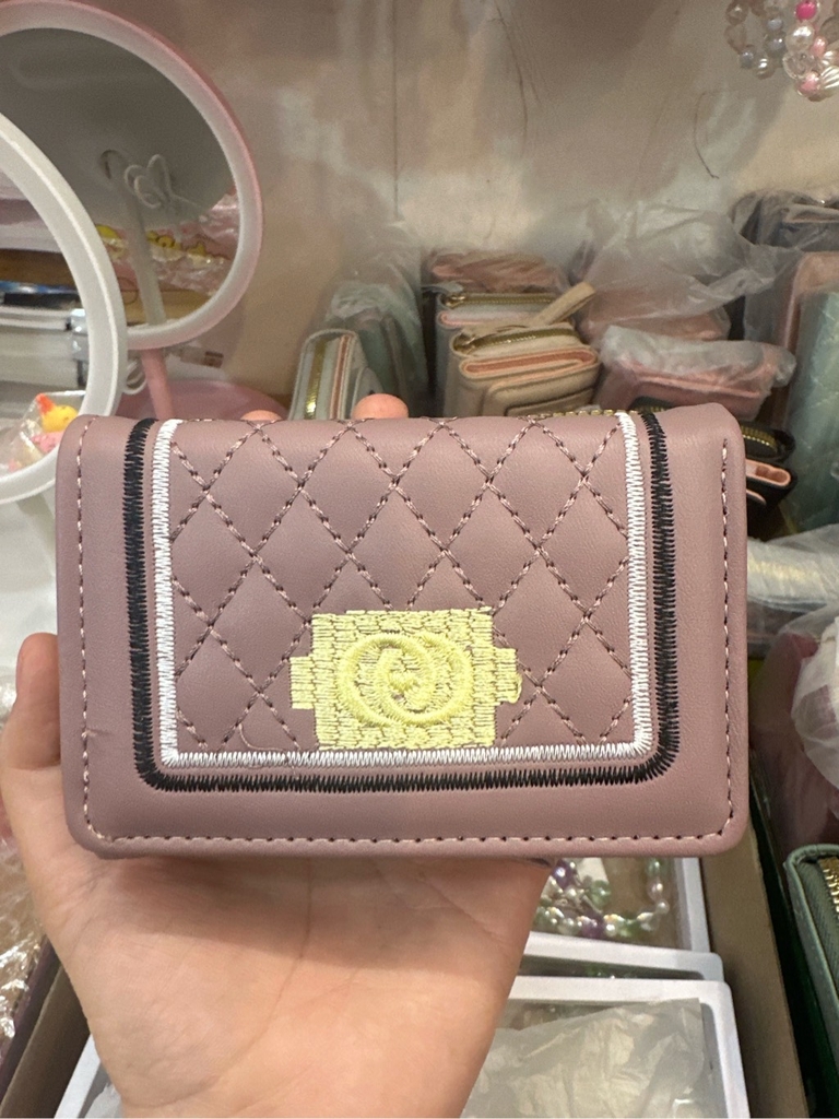 Ví tiền nữ