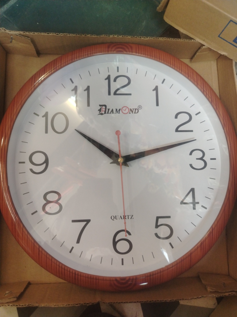 Đồng hồ treo tường