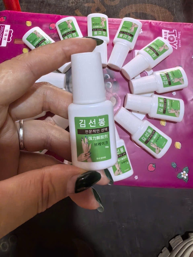 Phụ kiện móng