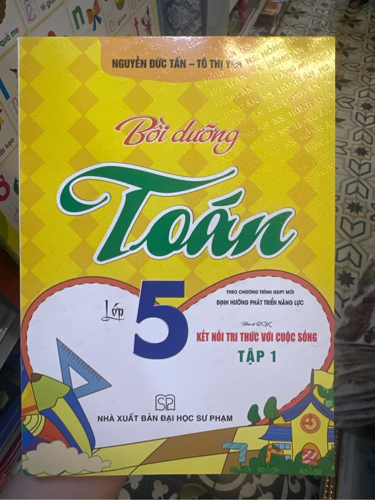 Sách giáo khoa Lớp 5