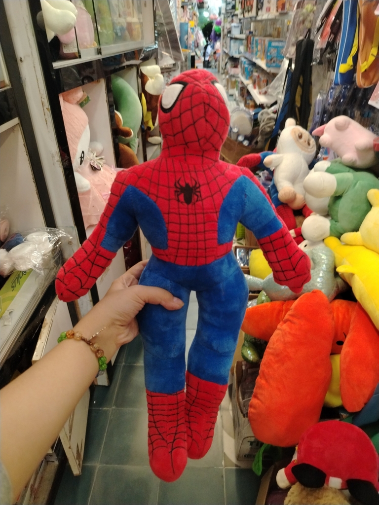Thú bông người nhện
