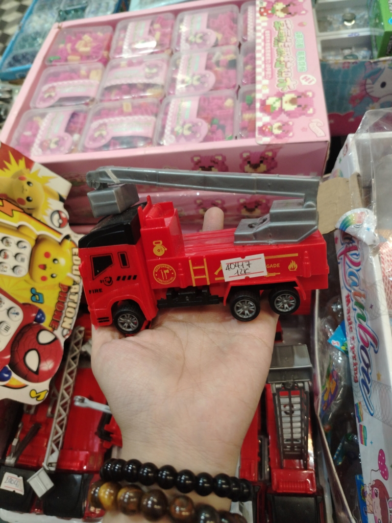 Đồ chơi xe nhỏ