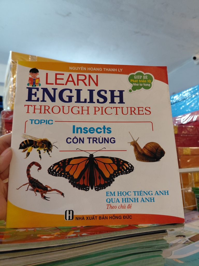 Em học Tiếng Anh qua hình ảnh