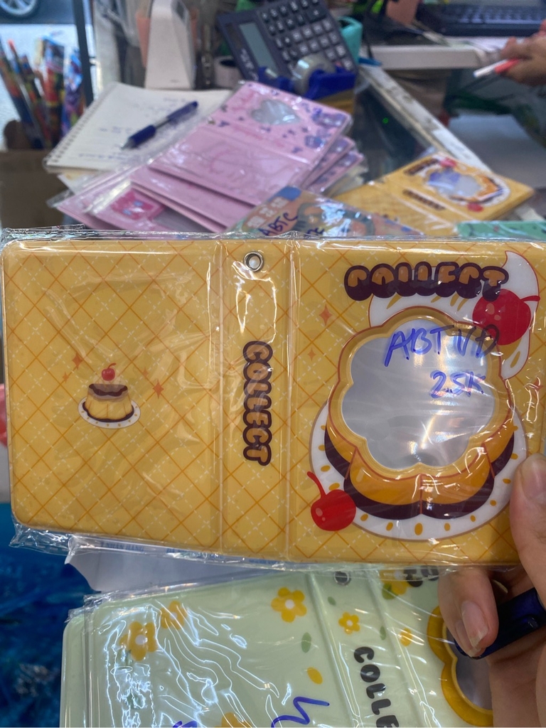Album thẻ thần tượng