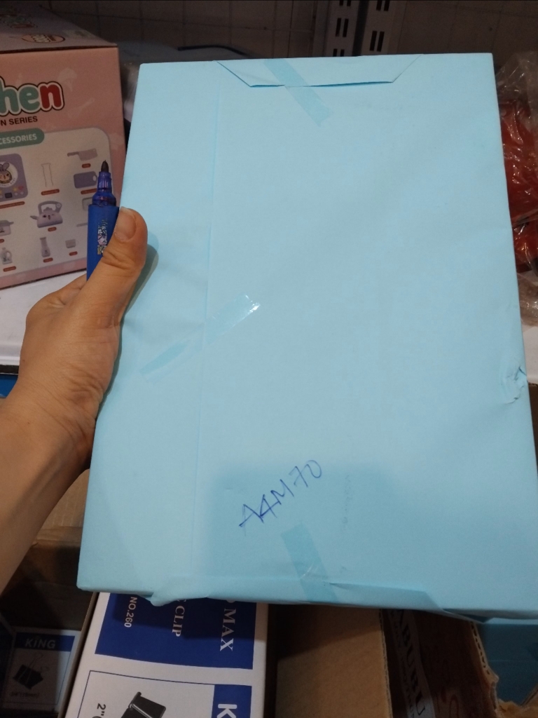 Giấy A4 màu Kinh Thông màu đl 70gms