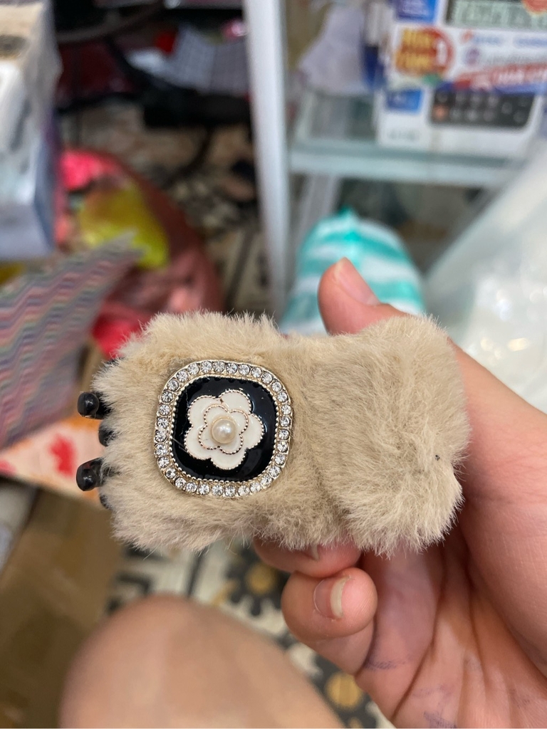 Gắp tóc lông