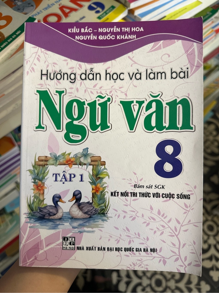 Sách tham khảo Lớp 8