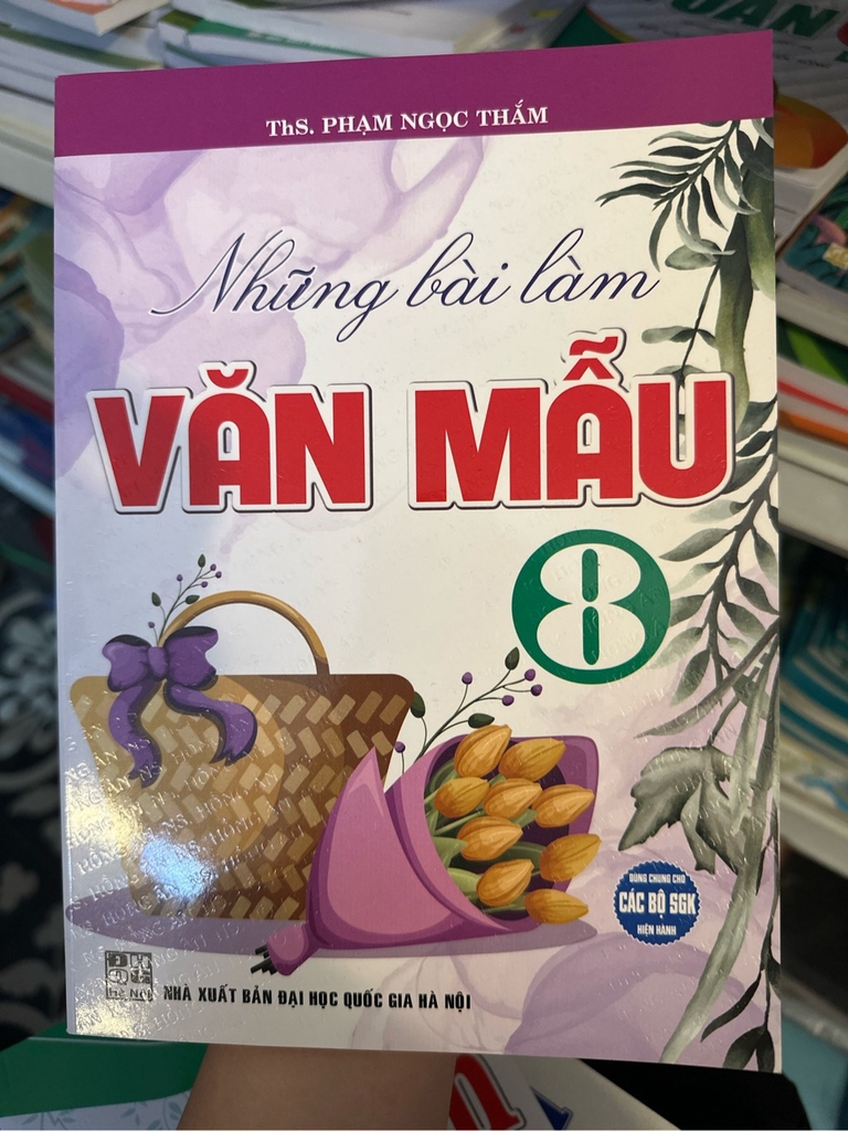 Sách tham khảo Lớp 8
