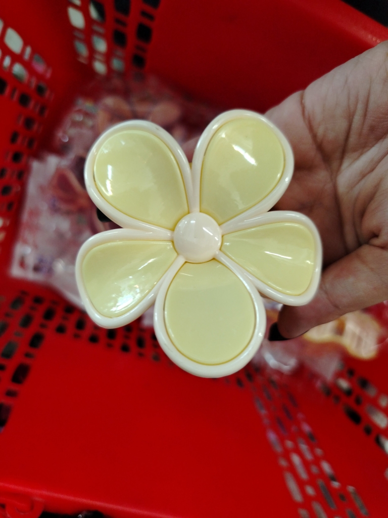 Gắp tóc càng cua