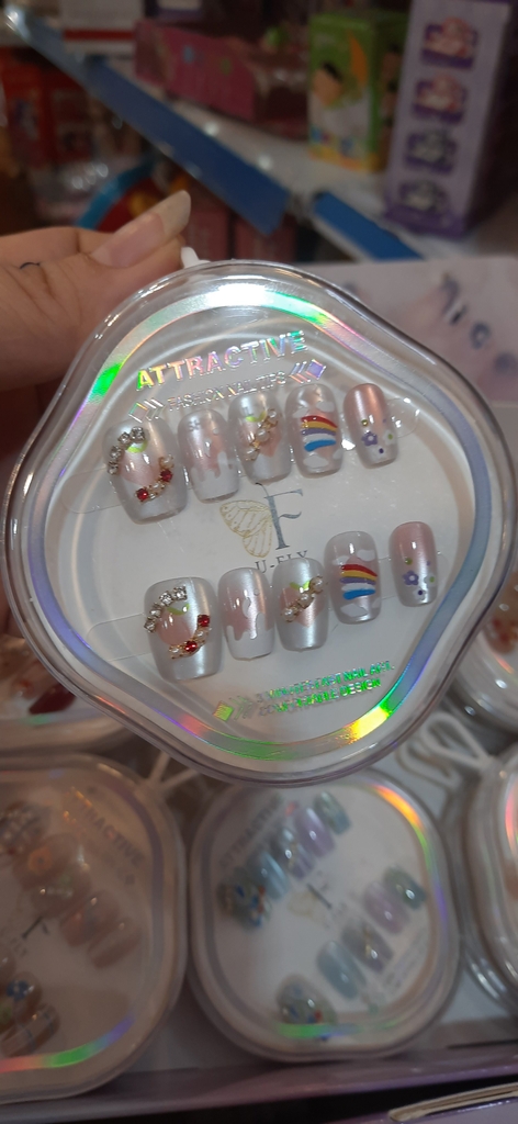 Móng tay giả nail đính đá U-FLY