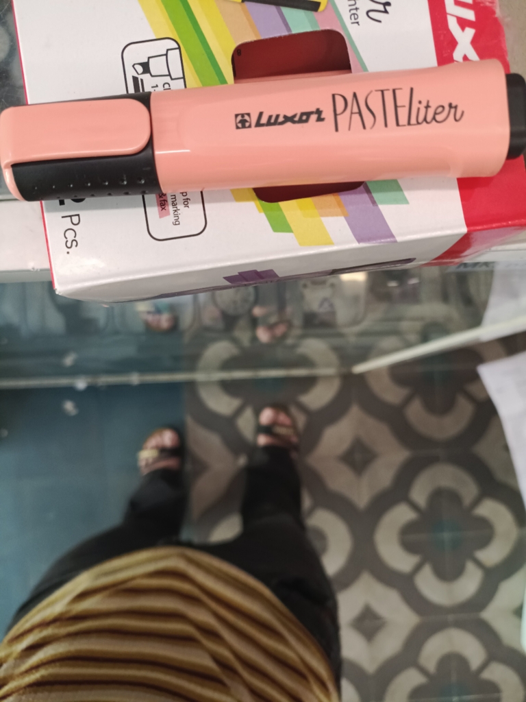 Bút dạ quang Luxor pastel